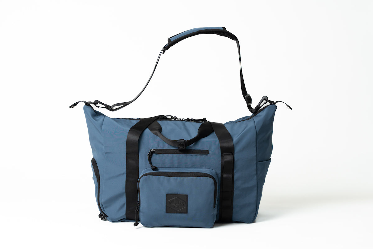都会派ビジネスマンの相棒、多機能”FOLDING DUFFLE”でスマートアップ