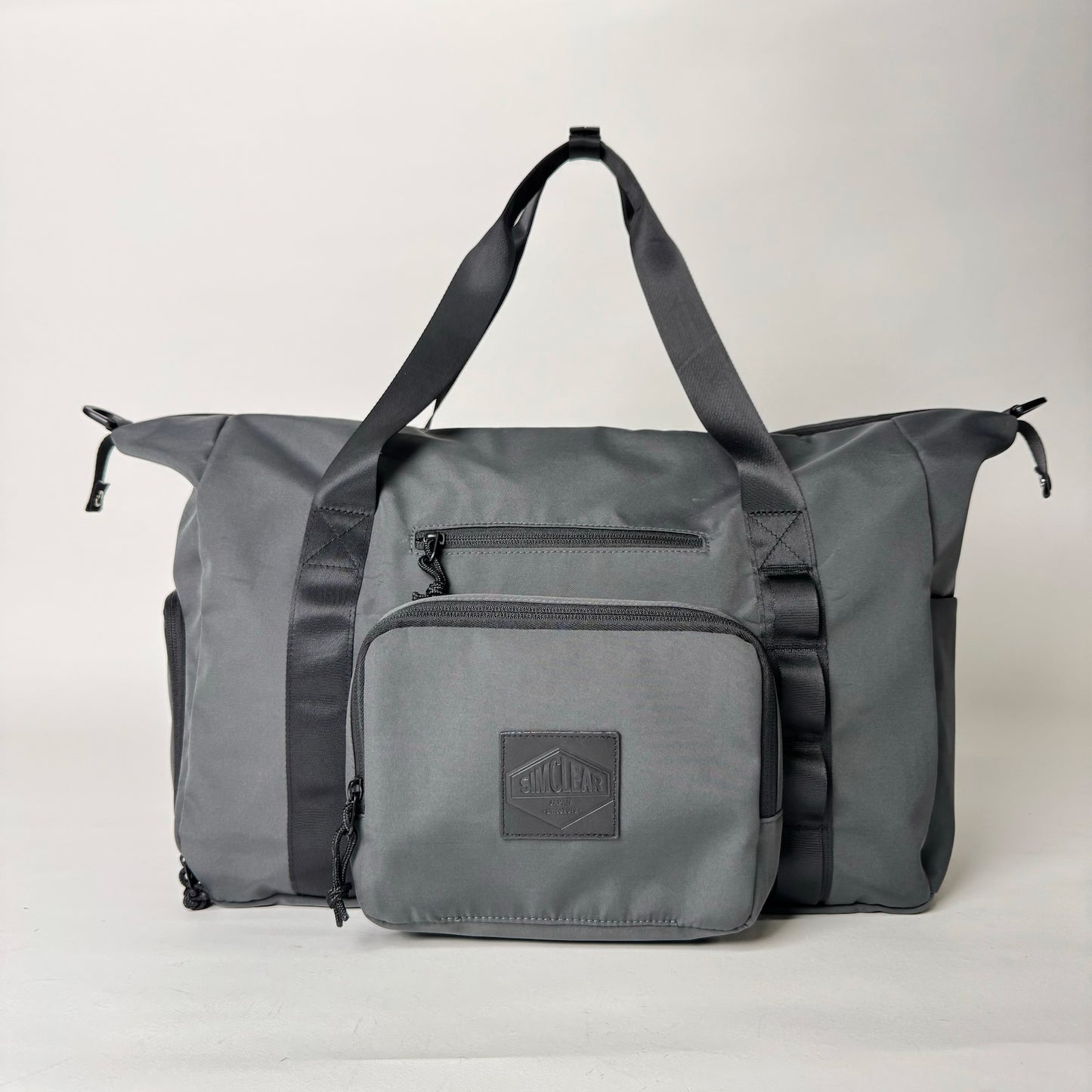 都会派ビジネスマンの相棒、多機能”FOLDING DUFFLE”でスマートアップ